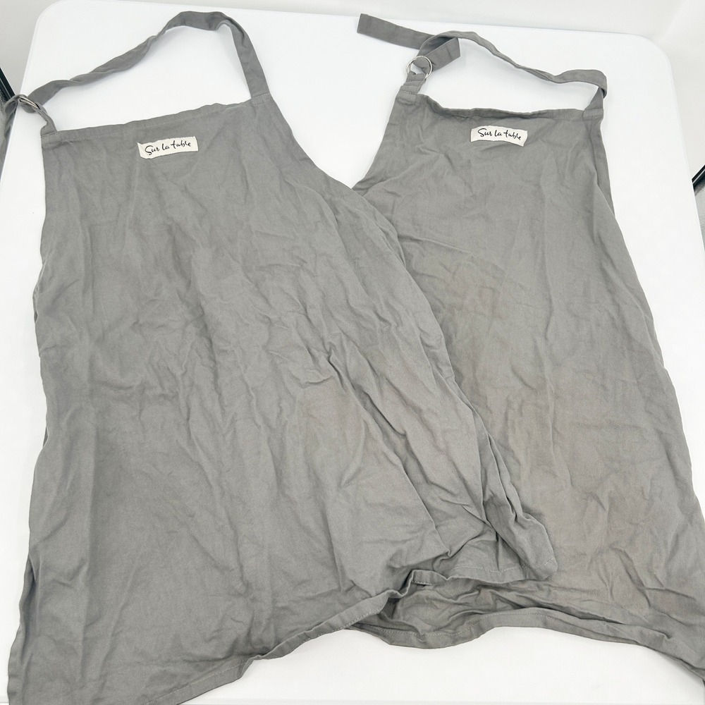 Sur la table Bundle Lot (2) Apron Adjustable Cotton Blend Kitchen Cooking Baking